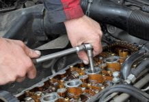 Comment remplacer les bougies d’allumage d’une voiture et en combien de kilomètres ? comment remplacer les bougies d'allumage